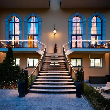 Vereina Hotel 5*