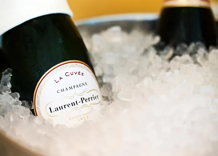 Отель Vereina 5*